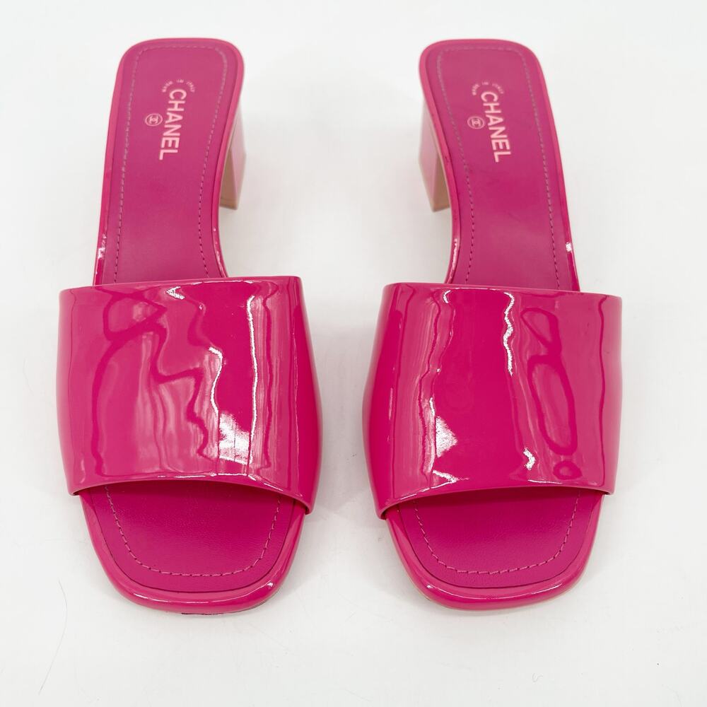 Chanel 2022 Pink Patent Calfskin CC Logo Low Block Heel Mules Sandals EU 38.5 - Picture 6 of 16
